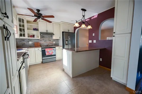 $409,900 | 8309 Greenview Drive, Rome, NY 13440