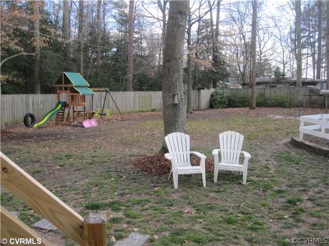 9279 Drawbridge Road Mechanicsville, VA 23116 - Photo 13 of 14 a view of outdoor space with seating