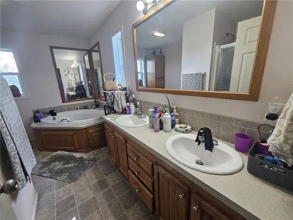 $395,000 | 28785 Jewell Road, Brookfield, MO 64628