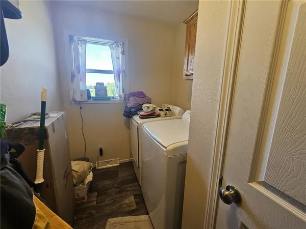 $395,000 | 28785 Jewell Road, Brookfield, MO 64628