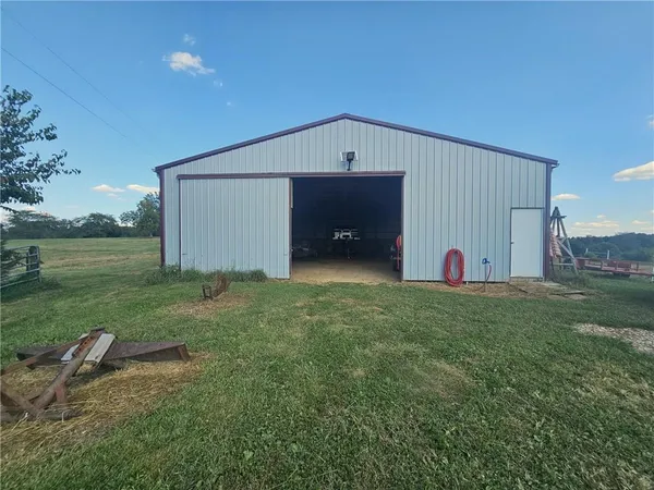 $395,000 | 28785 Jewell Road, Brookfield, MO 64628