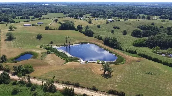 $395,000 | 28785 Jewell Road, Brookfield, MO 64628