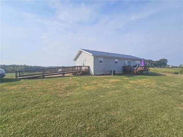 $395,000 | 28785 Jewell Road, Brookfield, MO 64628