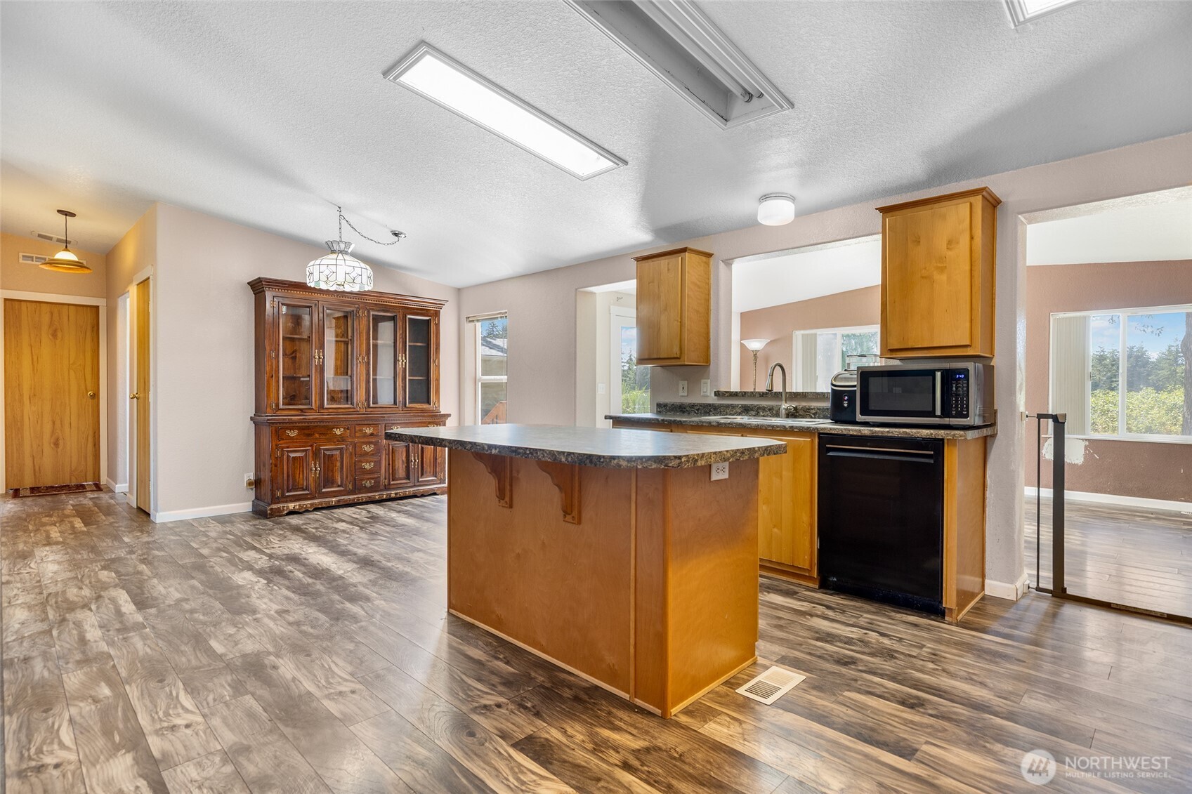 7834 197th Avenue Southwest Rochester, WA 98579 - Photo 5 of 28