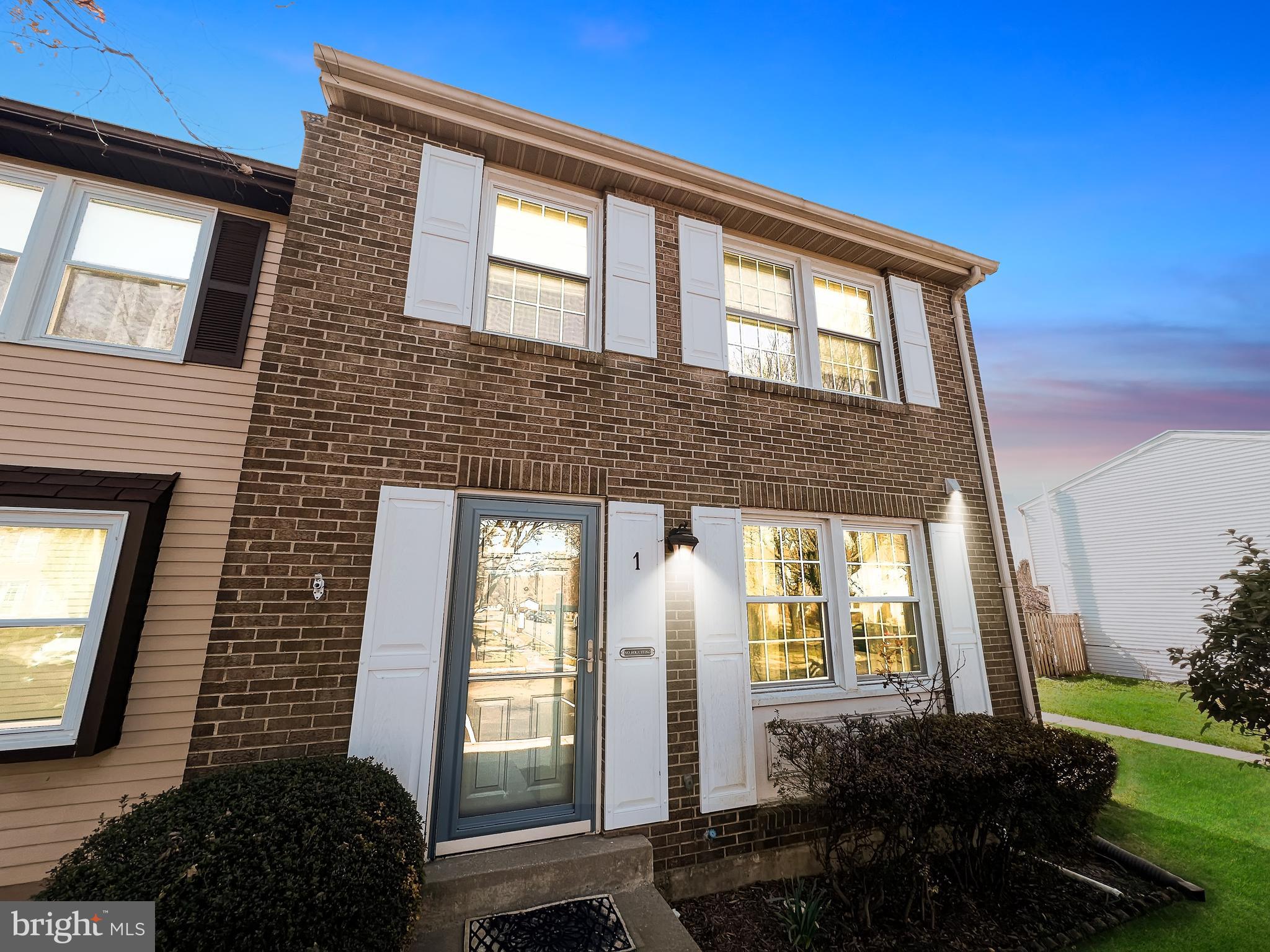 1 Mountain Laurel Court, Gaithersburg, MD 20879 Compass