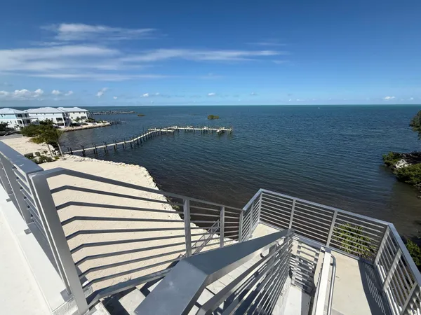 $3,475,000 | 990 41st Street, Unit 9, Marathon, FL 33050