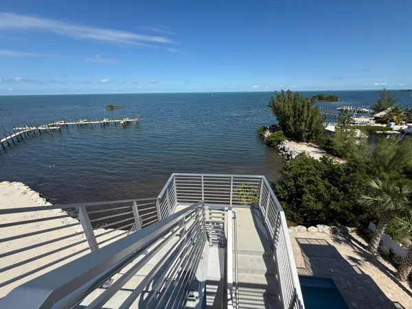 $3,475,000 | 990 41st Street, Unit 9, Marathon, FL 33050