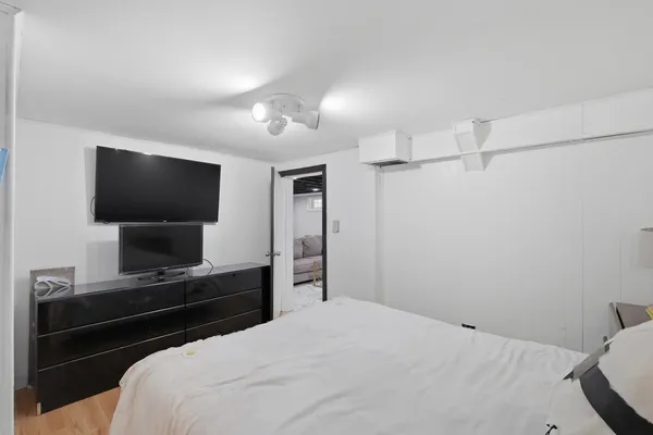 $3,850 | 9728 South Tripp Avenue, Oak Lawn, IL 60453