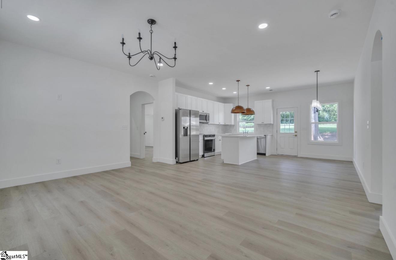 110 Dalton Road Seneca, SC 29678 - Photo 3 of 23