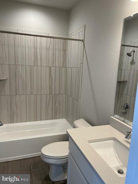 1955 Roland Clarke Place, Unit 29 Reston, VA 20191 - Photo 23 of 27 4TH FLOOR BATH