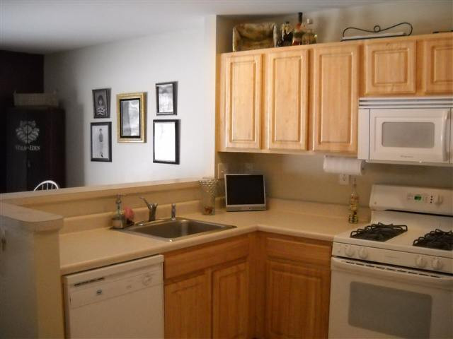 4 Neil Court Rensselaer, NY 12144 - Photo 4 of 12 Photo 4