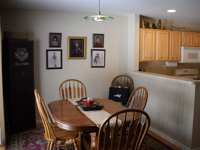 4 Neil Court Rensselaer, NY 12144 - Photo 5 of 12 Photo 5