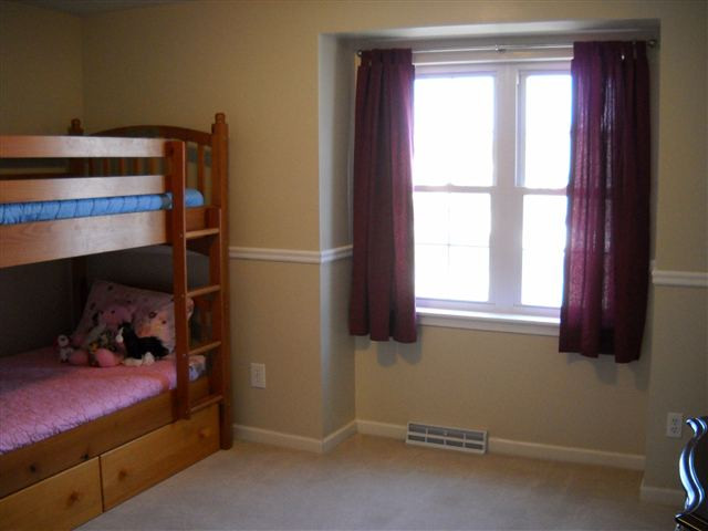 4 Neil Court Rensselaer, NY 12144 - Photo 10 of 12 Photo 10
