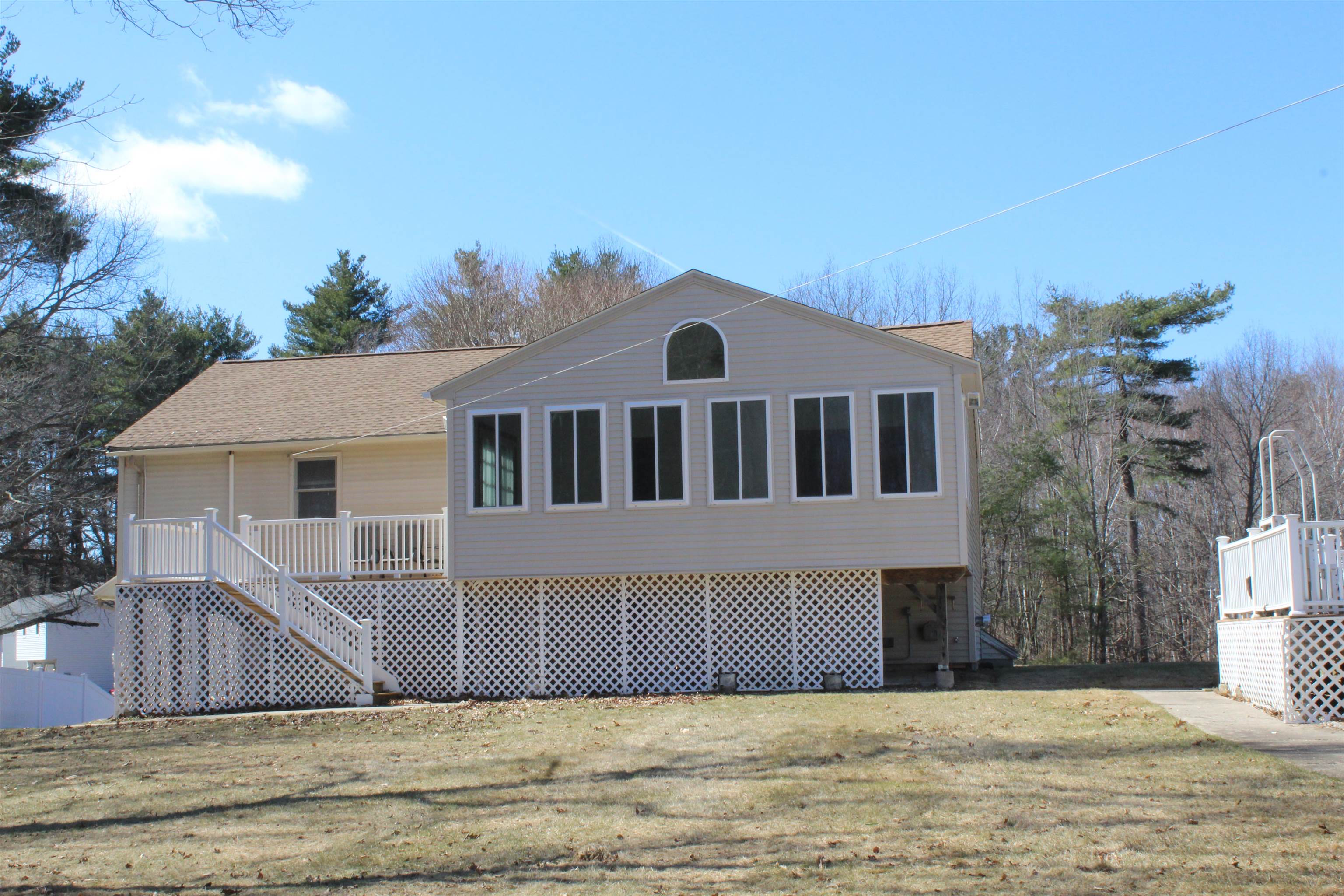 16 Towne Drive Derry, NH 03038 - Photo 12 of 46