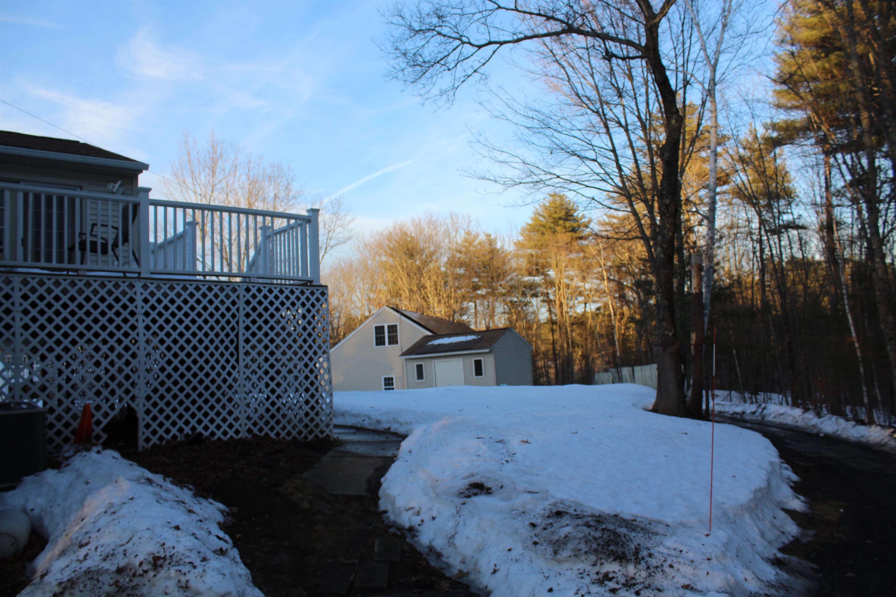 16 Towne Drive Derry, NH 03038 - Photo 15 of 44