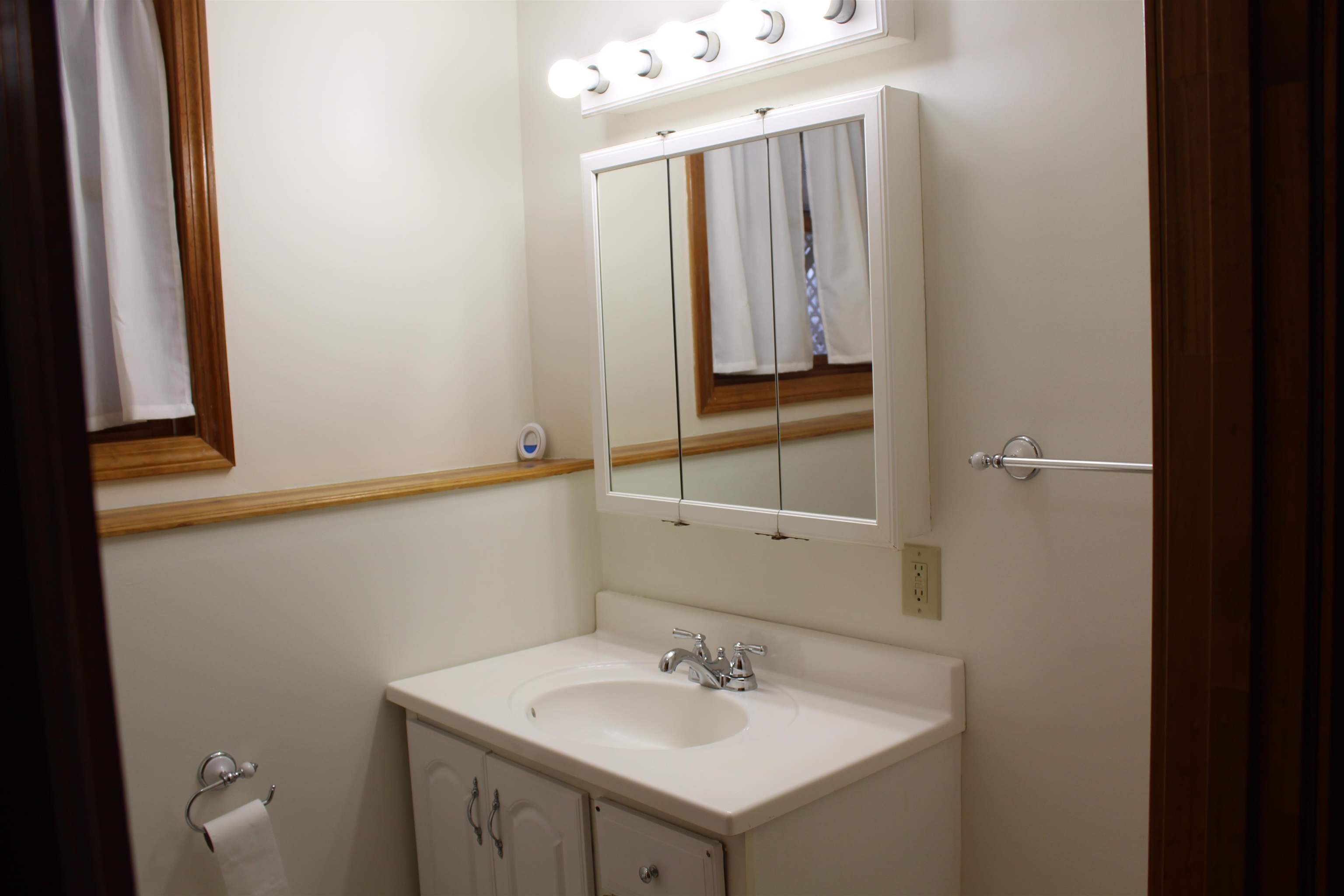 16 Towne Drive Derry, NH 03038 - Photo 25 of 44