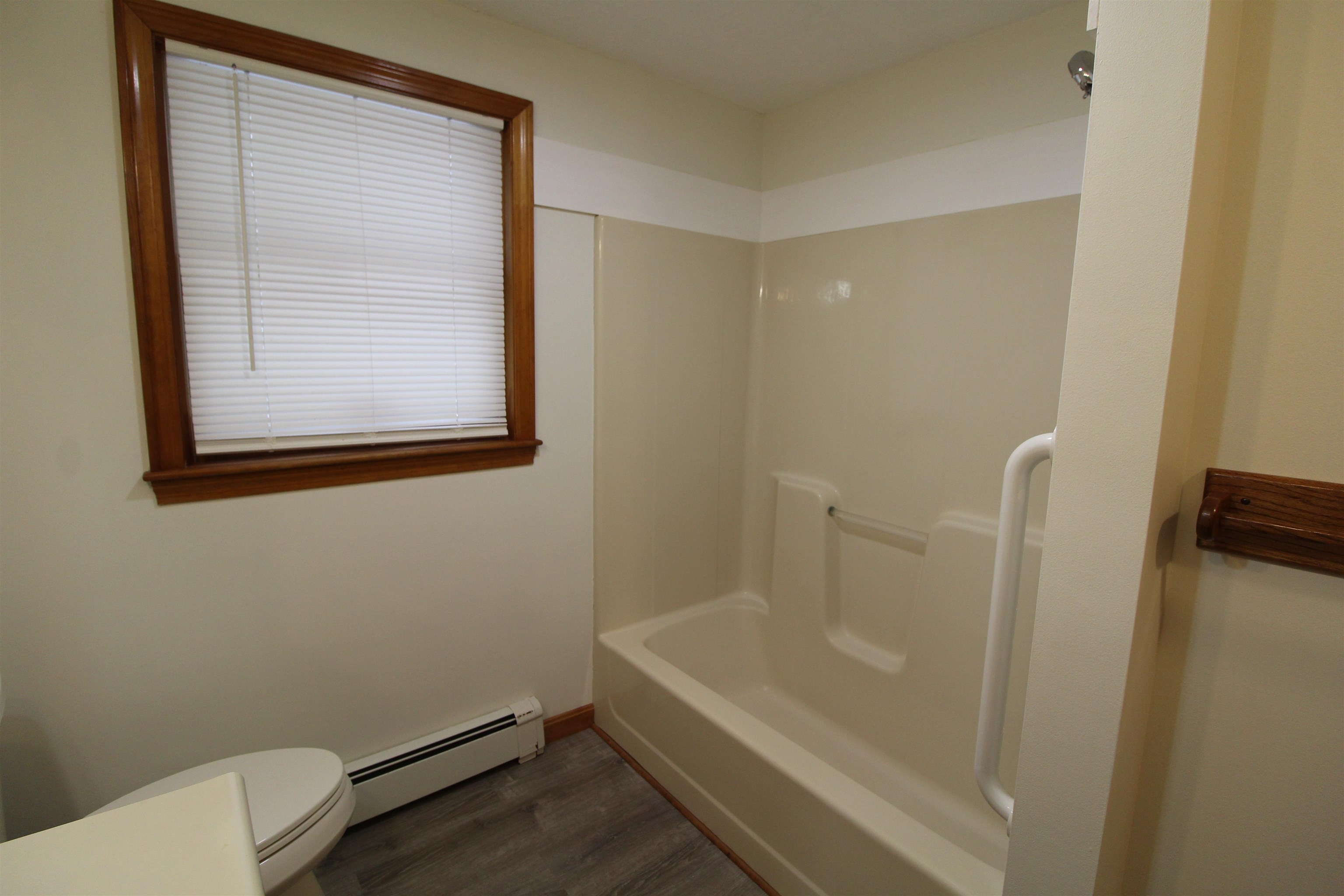 16 Towne Drive Derry, NH 03038 - Photo 33 of 46