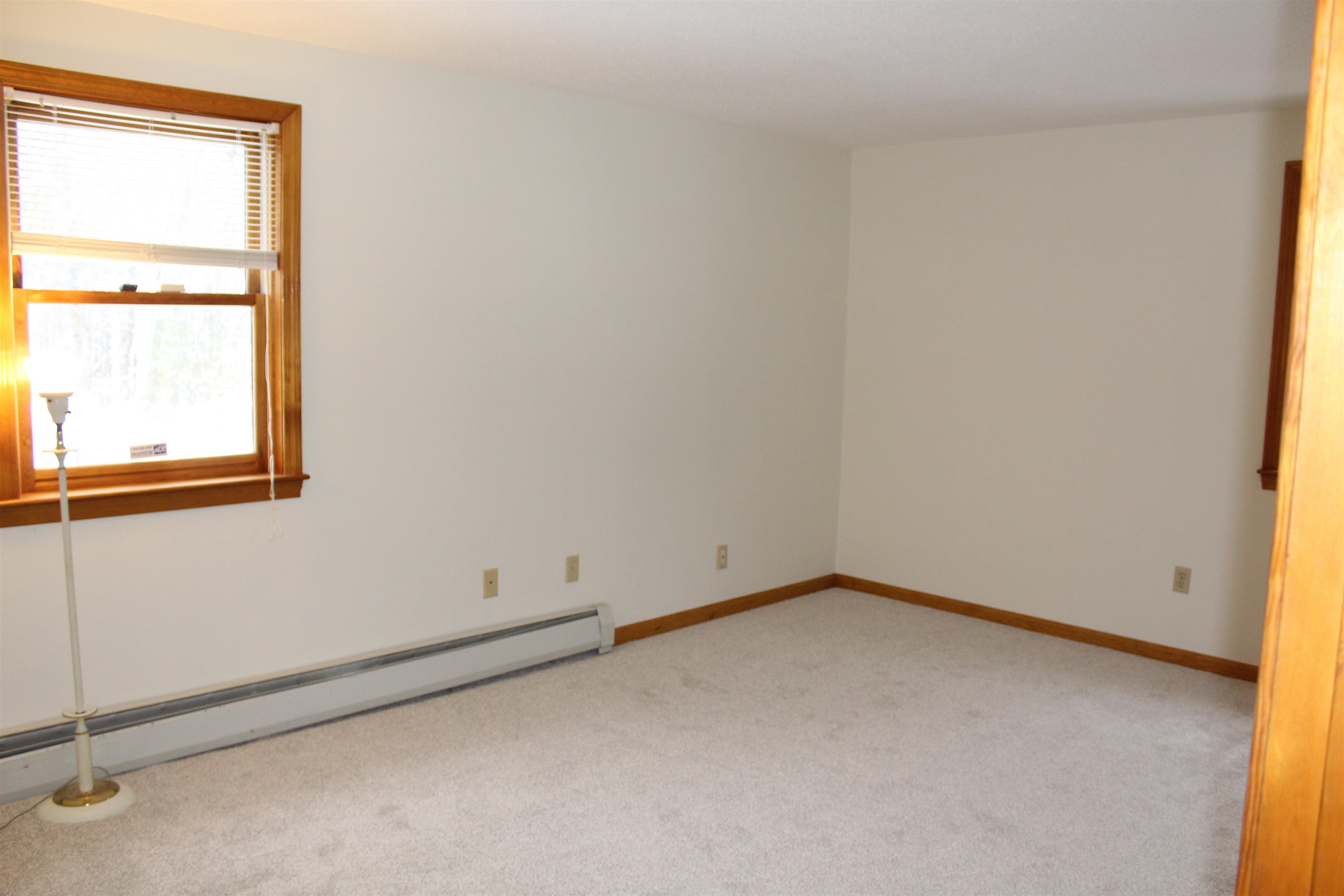 16 Towne Drive Derry, NH 03038 - Photo 38 of 46