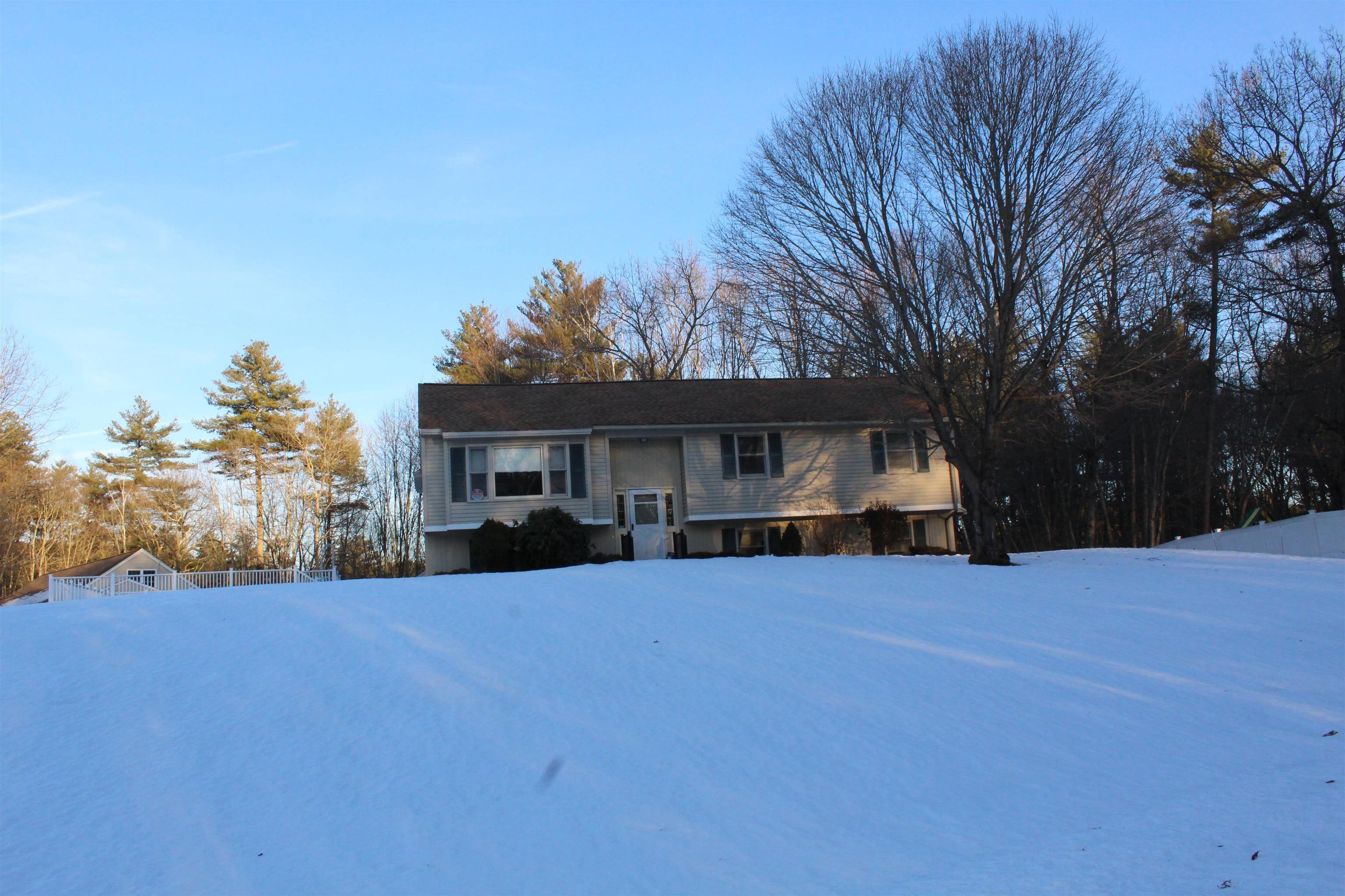 16 Towne Drive Derry, NH 03038 - Photo 5 of 44