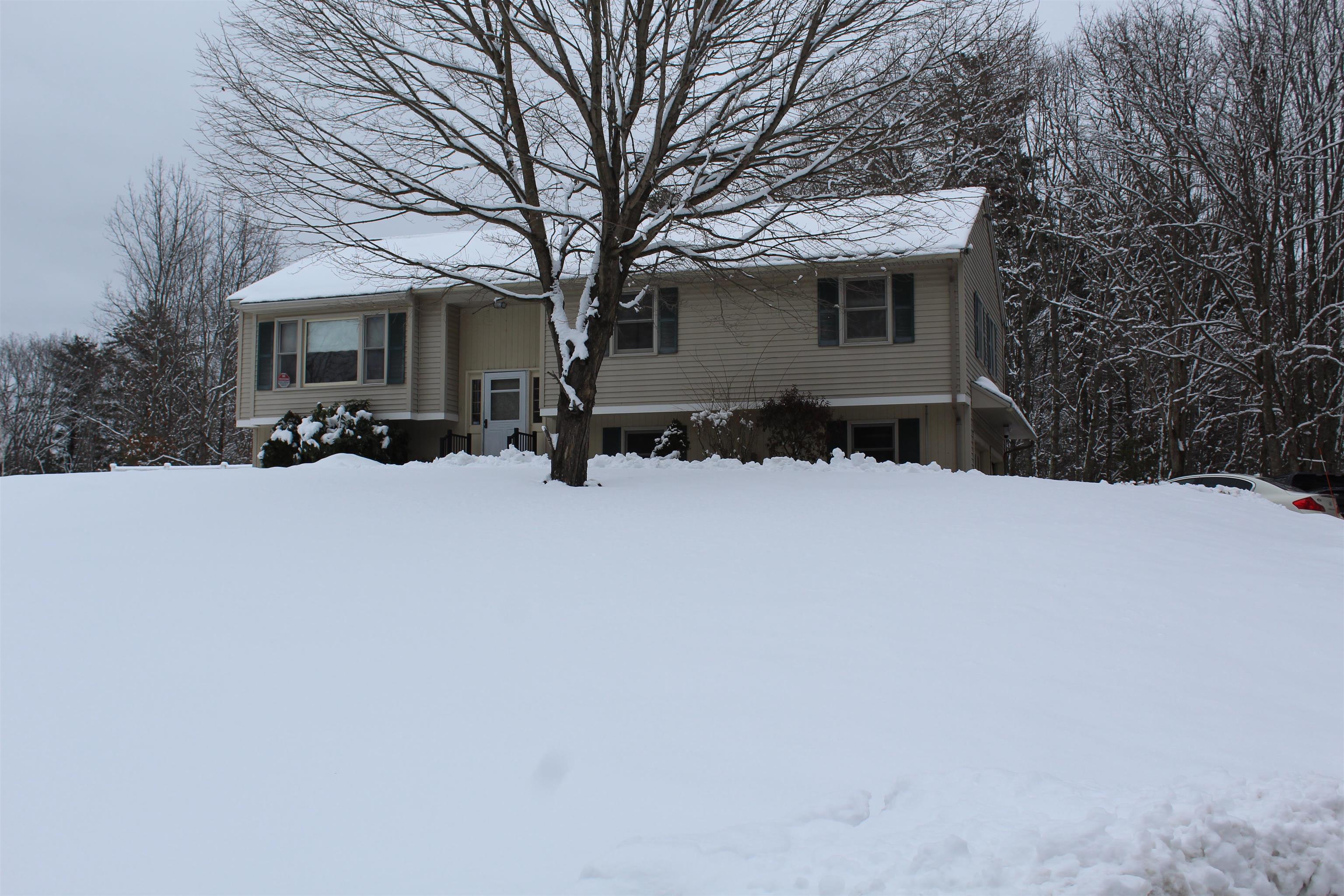 16 Towne Drive Derry, NH 03038 - Photo 6 of 44