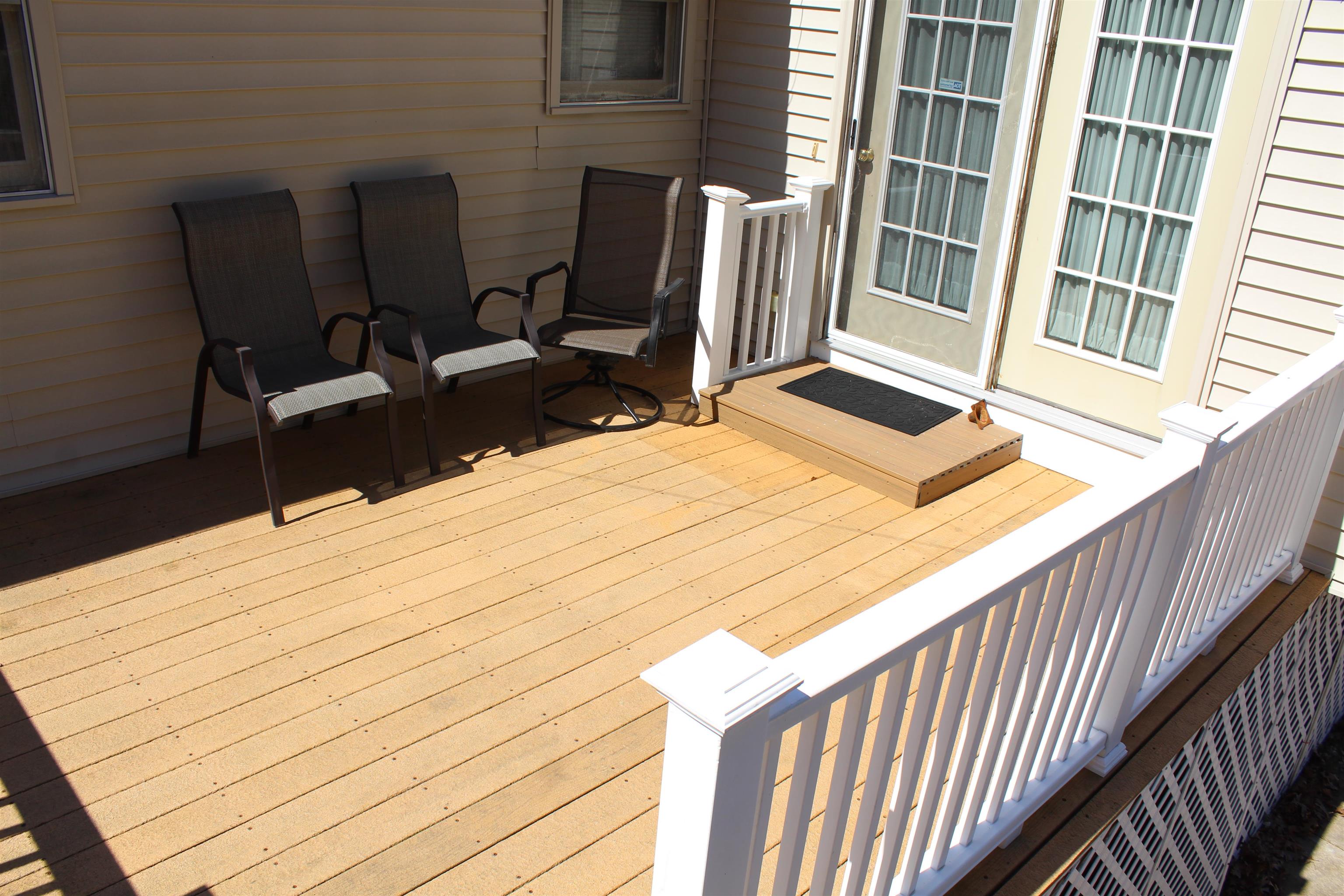 16 Towne Drive Derry, NH 03038 - Photo 7 of 46