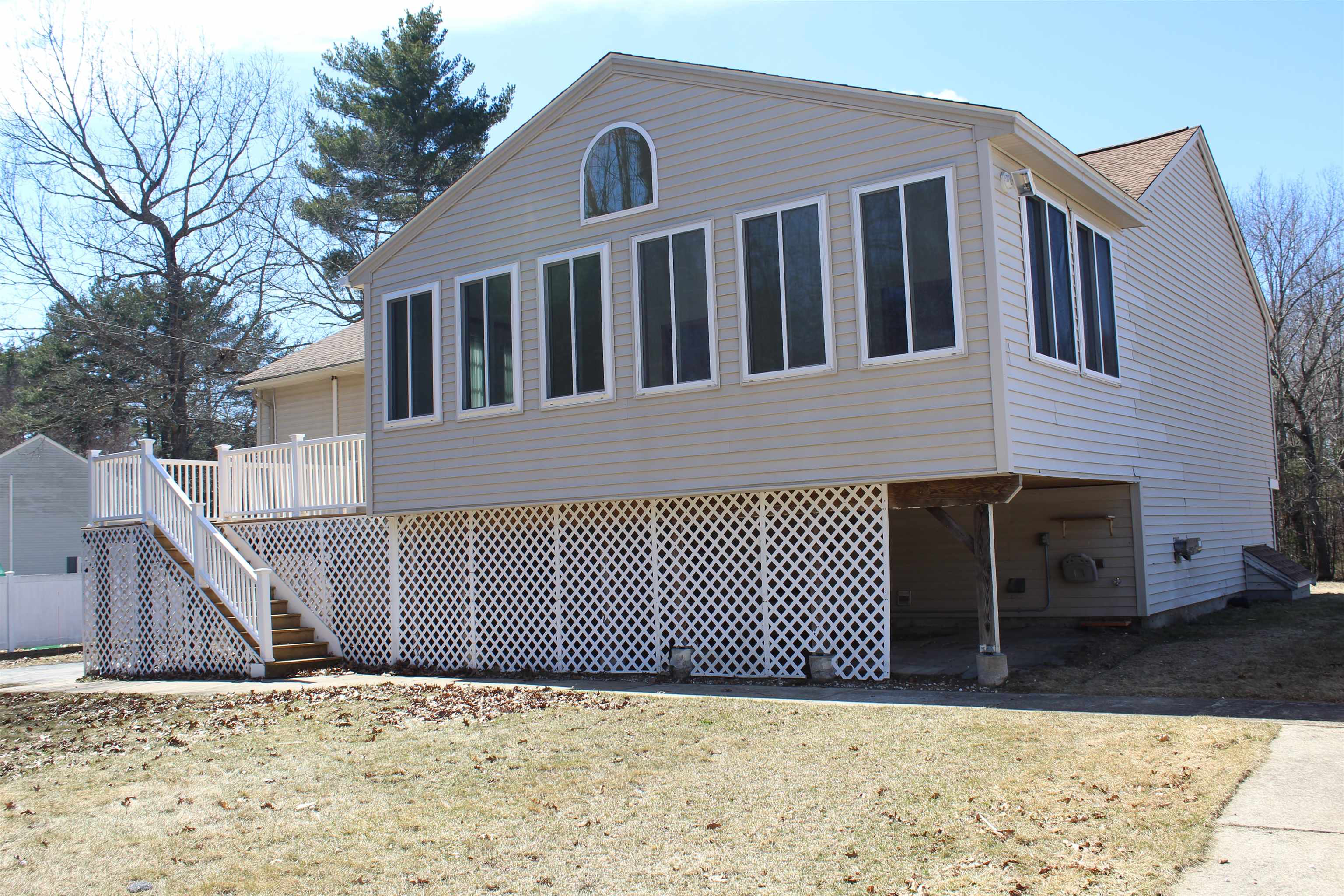 16 Towne Drive Derry, NH 03038 - Photo 9 of 46