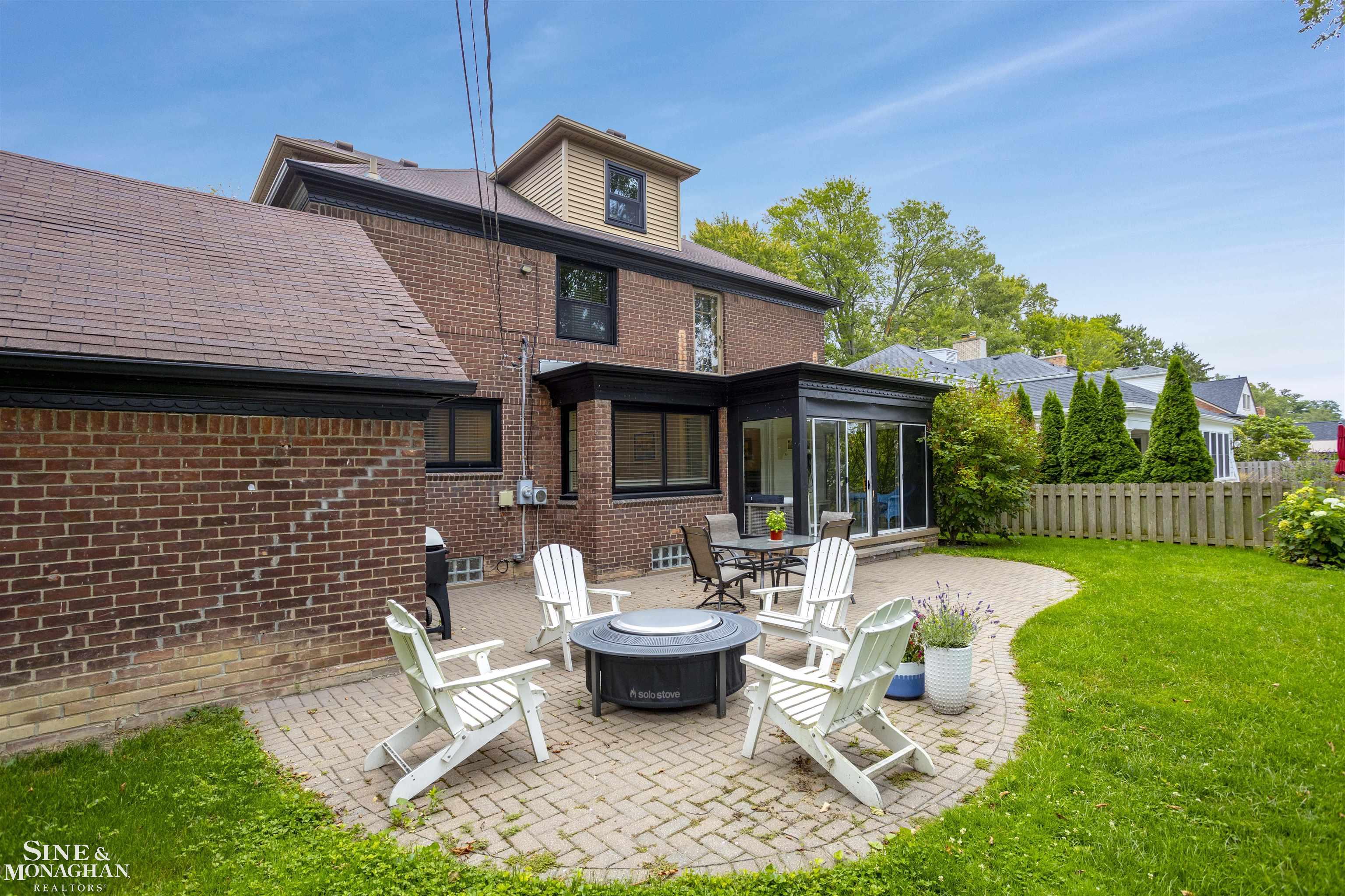 953 Trombley Road Grosse Pointe, MI 48230 - Photo 44 of 52 50120337-43.JPG