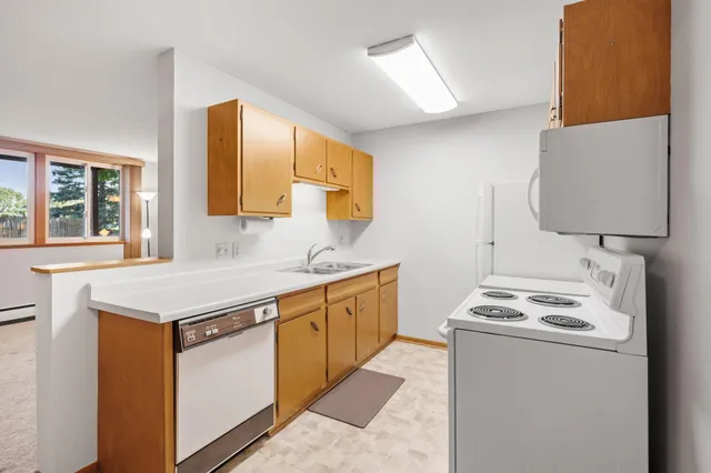 $119,900 | 9141 Highway 55, Unit 101, Golden Valley, MN 55427