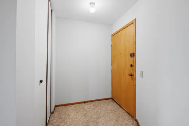 $119,900 | 9141 Highway 55, Unit 101, Golden Valley, MN 55427