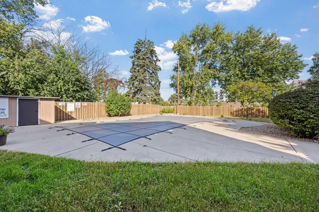 $119,900 | 9141 Highway 55, Unit 101, Golden Valley, MN 55427