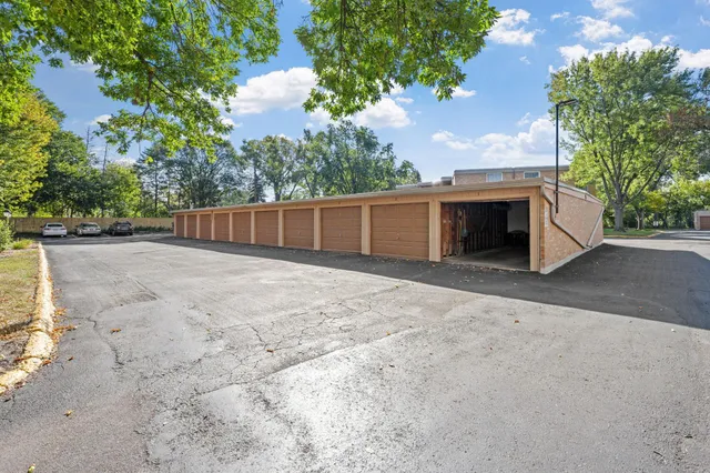 $119,900 | 9141 Highway 55, Unit 101, Golden Valley, MN 55427