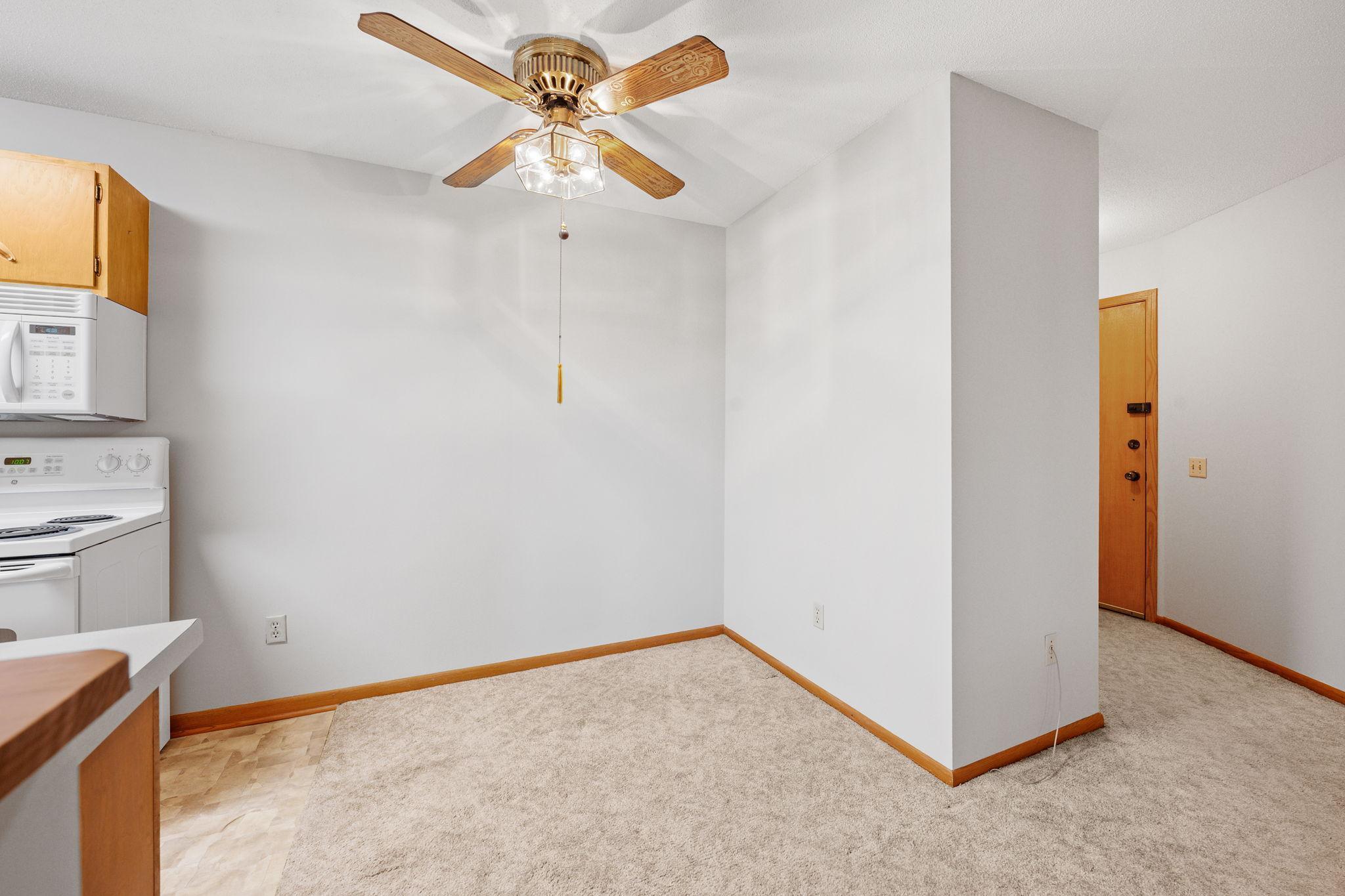 9141 Highway 55, Unit 101 Golden Valley, MN 55427 - Photo 8 of 30