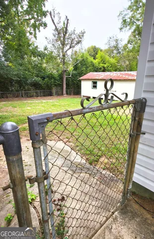 a house view with a outdoor space