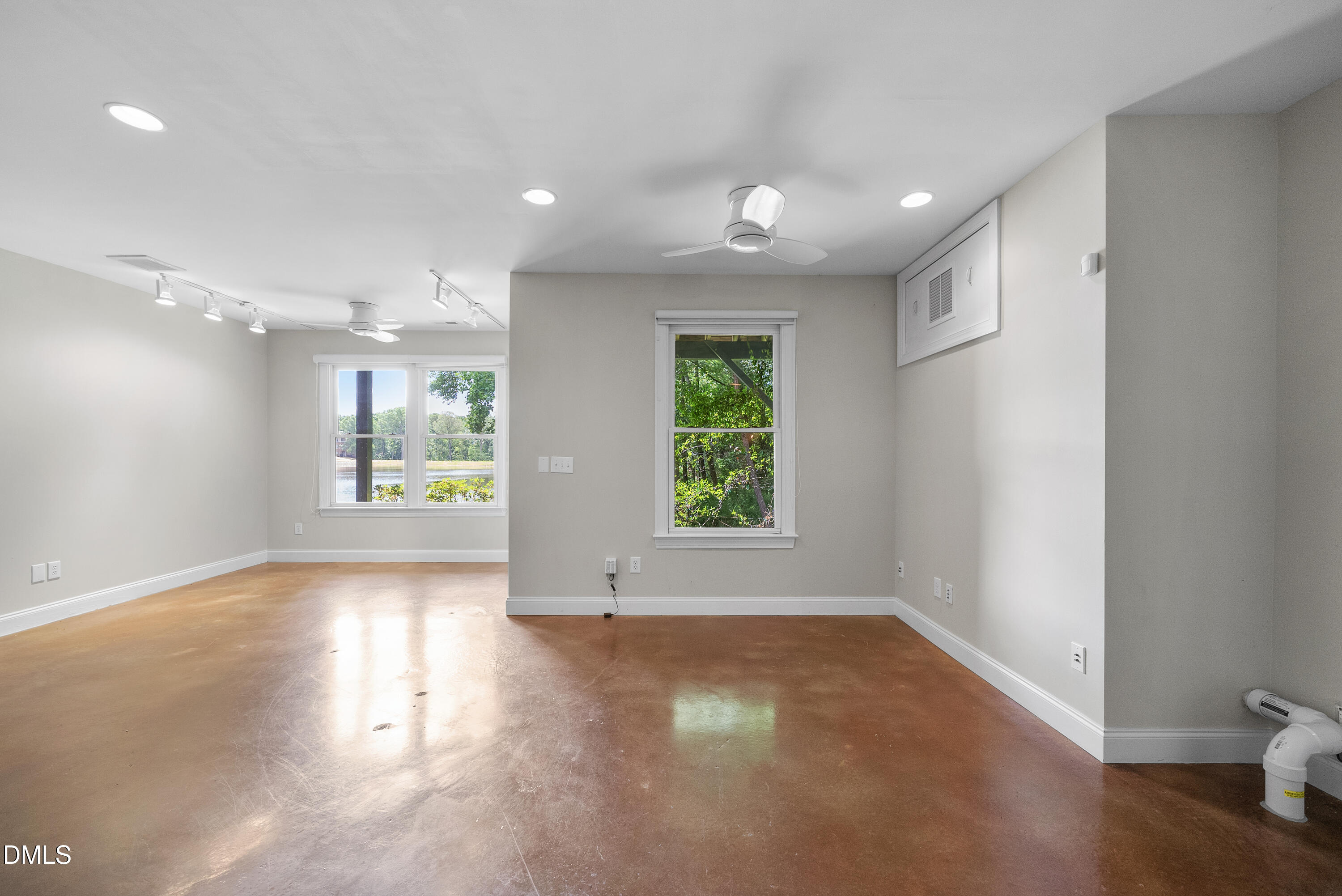 8110 Lloyd Allyns Way Raleigh, NC 27615 - Photo 44 of 66 DSC07342