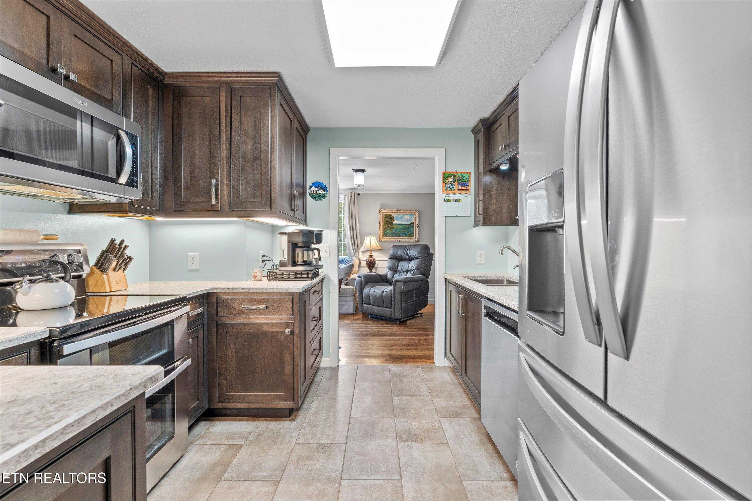 56 Pine Road Norris, TN 37828 - Photo 16 of 40 Stainless steal appliances