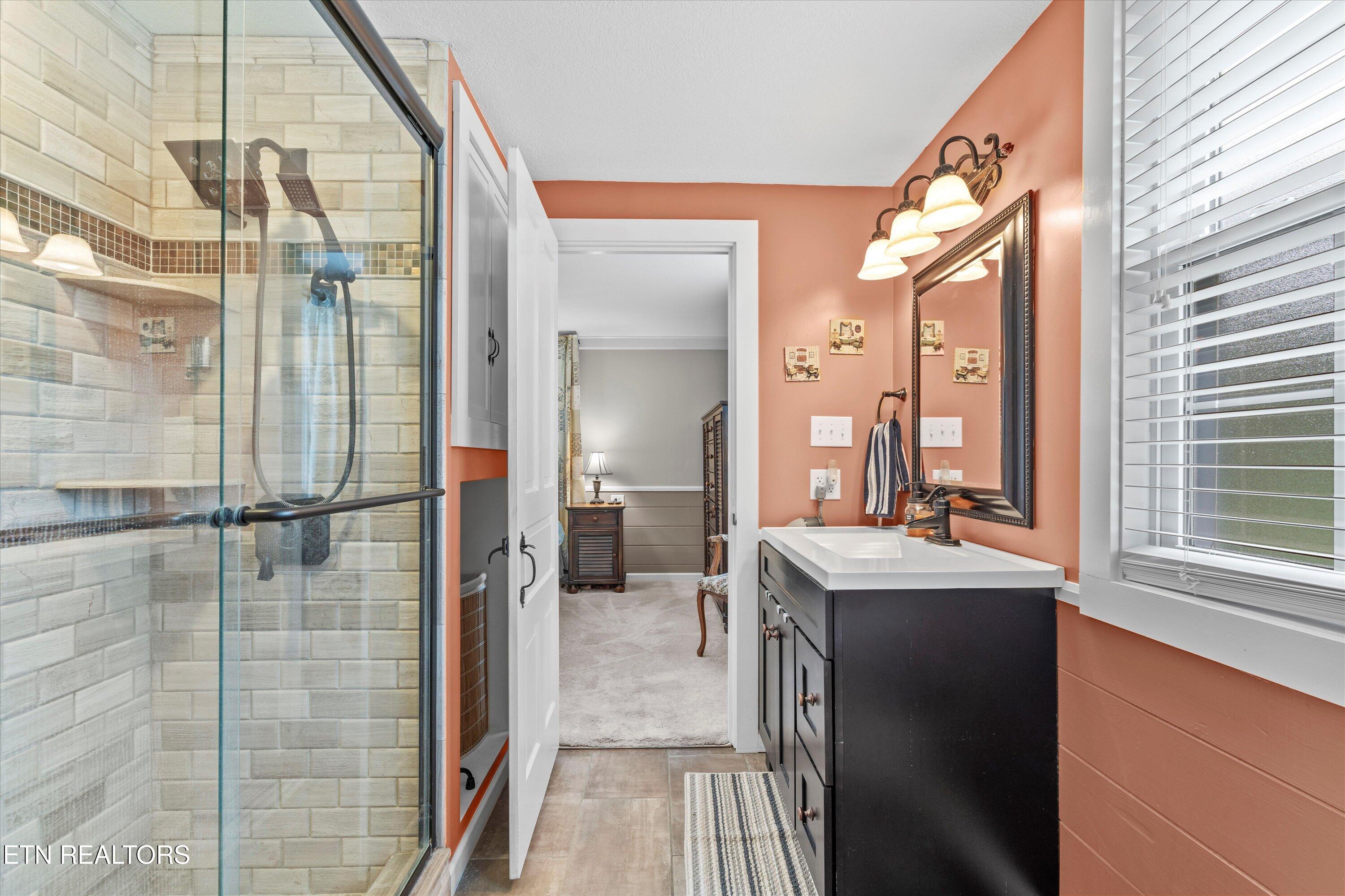 56 Pine Road Norris, TN 37828 - Photo 21 of 40 Great Walk-In Shower