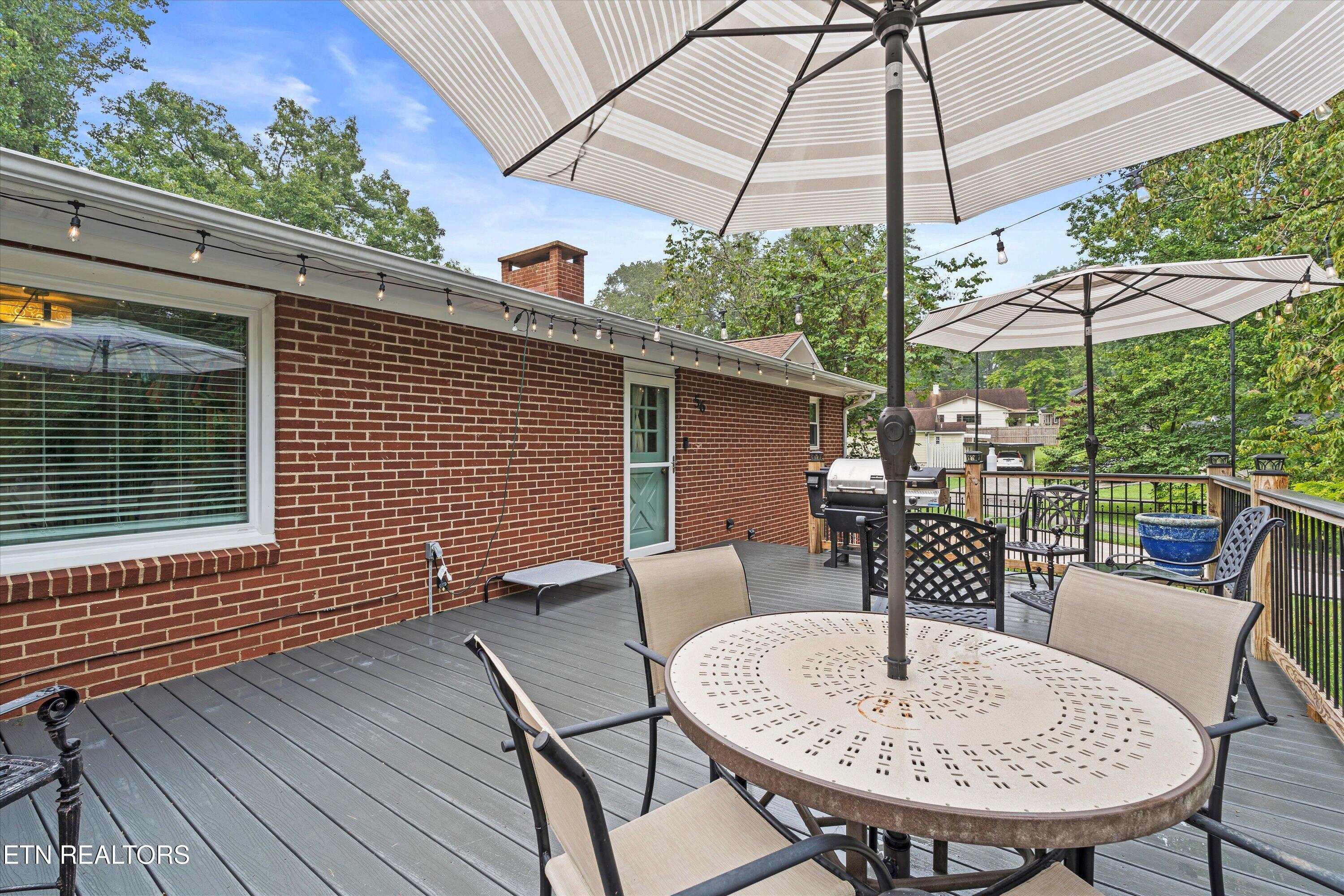 56 Pine Road Norris, TN 37828 - Photo 29 of 40 Great space to entertain or relax