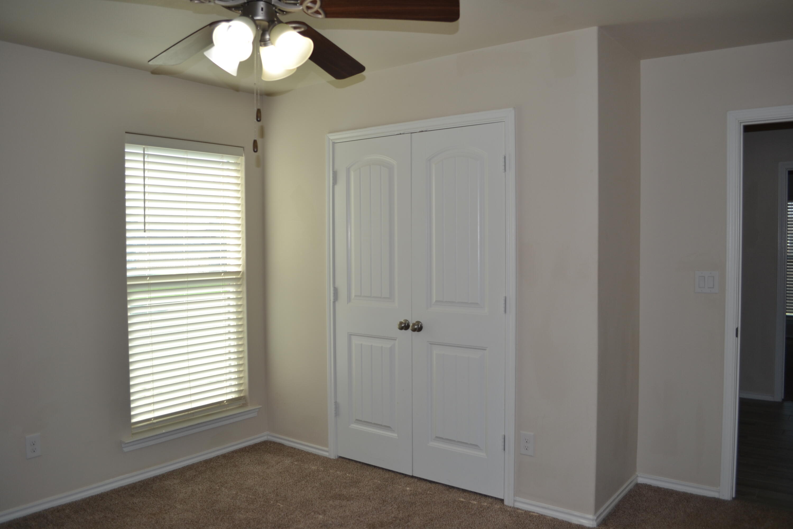 7408 99th Street Lubbock, TX 79424 - Photo 8 of 41 DSC_0673