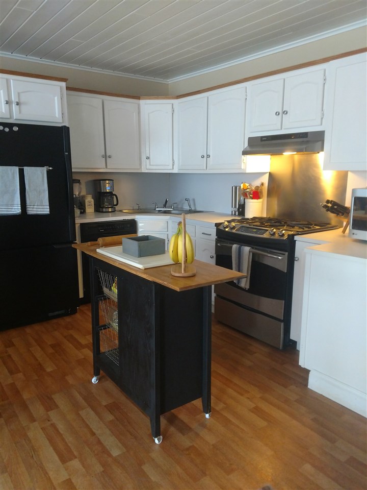 14 Crow Hill Road Rochester, NH 03868 - Photo 4 of 32