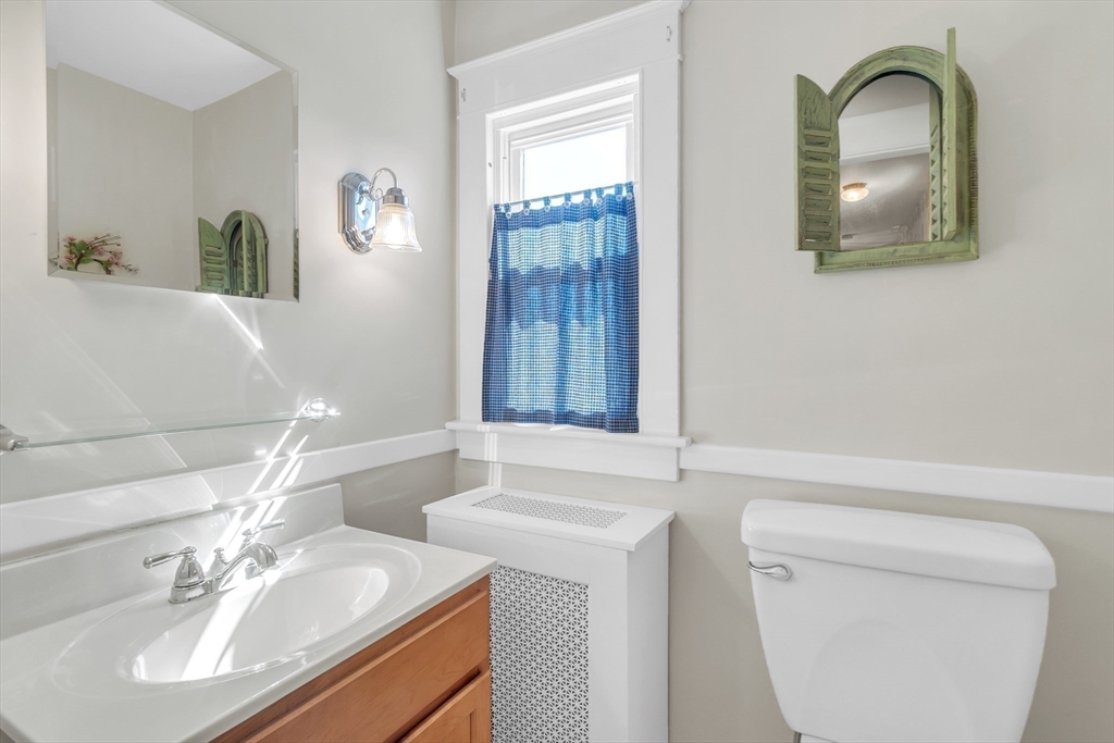 17 Raingley Road Greenfield, MA 01301 - Photo 9 of 33 Gallery Image 9