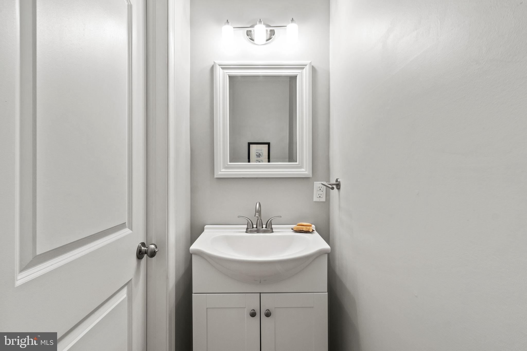 368 Martin Street Philadelphia, PA 19128 - Photo 20 of 45 1st floor half bath