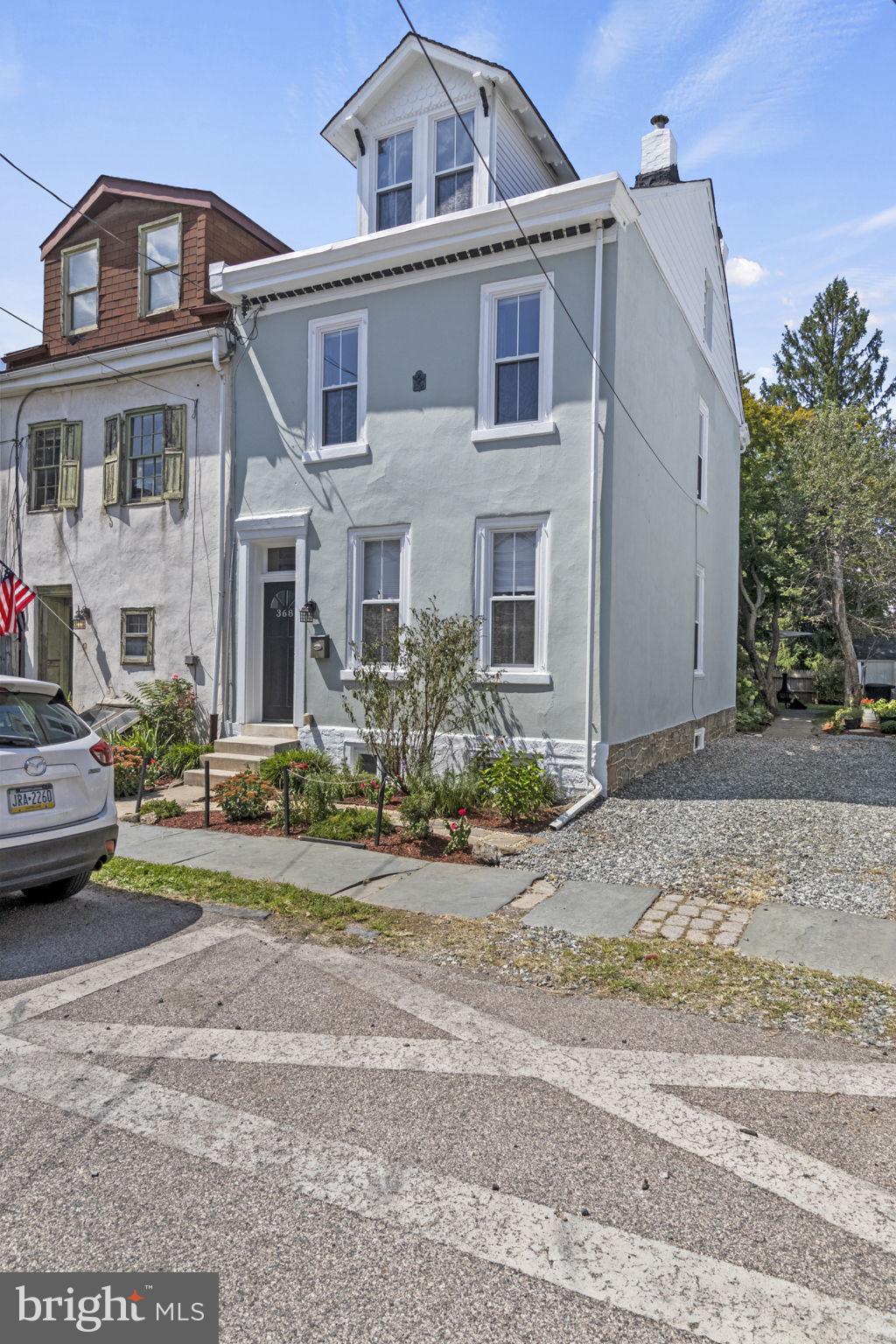 368 Martin Street Philadelphia, PA 19128 - Photo 2 of 45