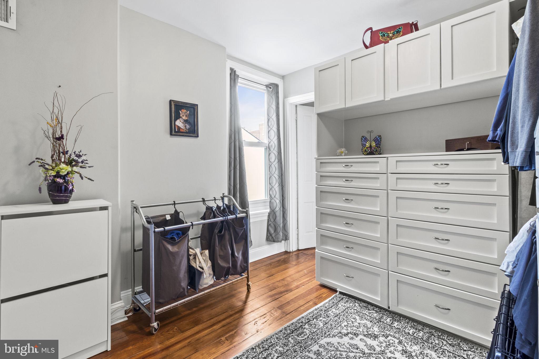 368 Martin Street Philadelphia, PA 19128 - Photo 28 of 45 2nd floor middle bed