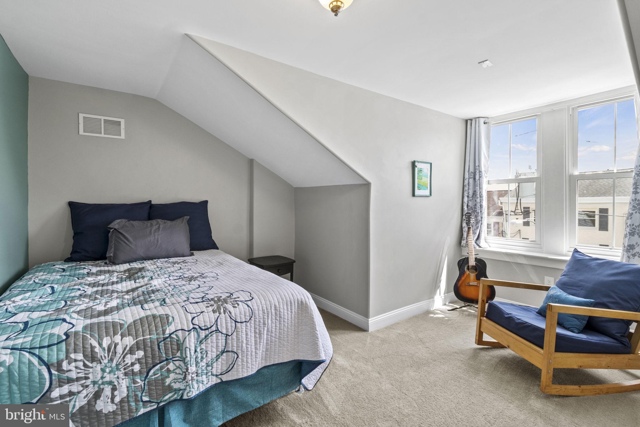 368 Martin Street Philadelphia, PA 19128 - Photo 35 of 45 3rd floor front bedroom
