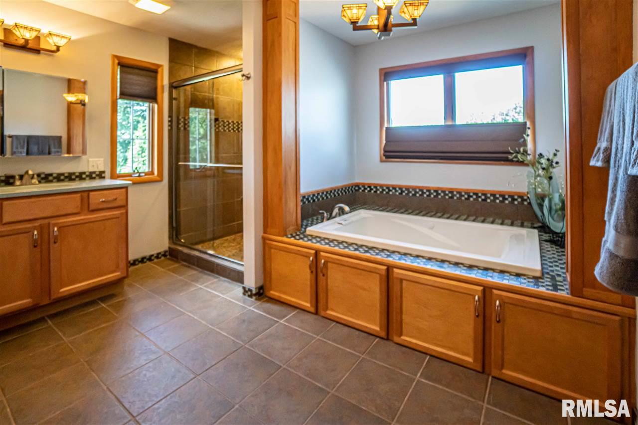 5029 South Diamond Point Mapleton, IL 61547 - Photo 18 of 36 Gallery Image 18