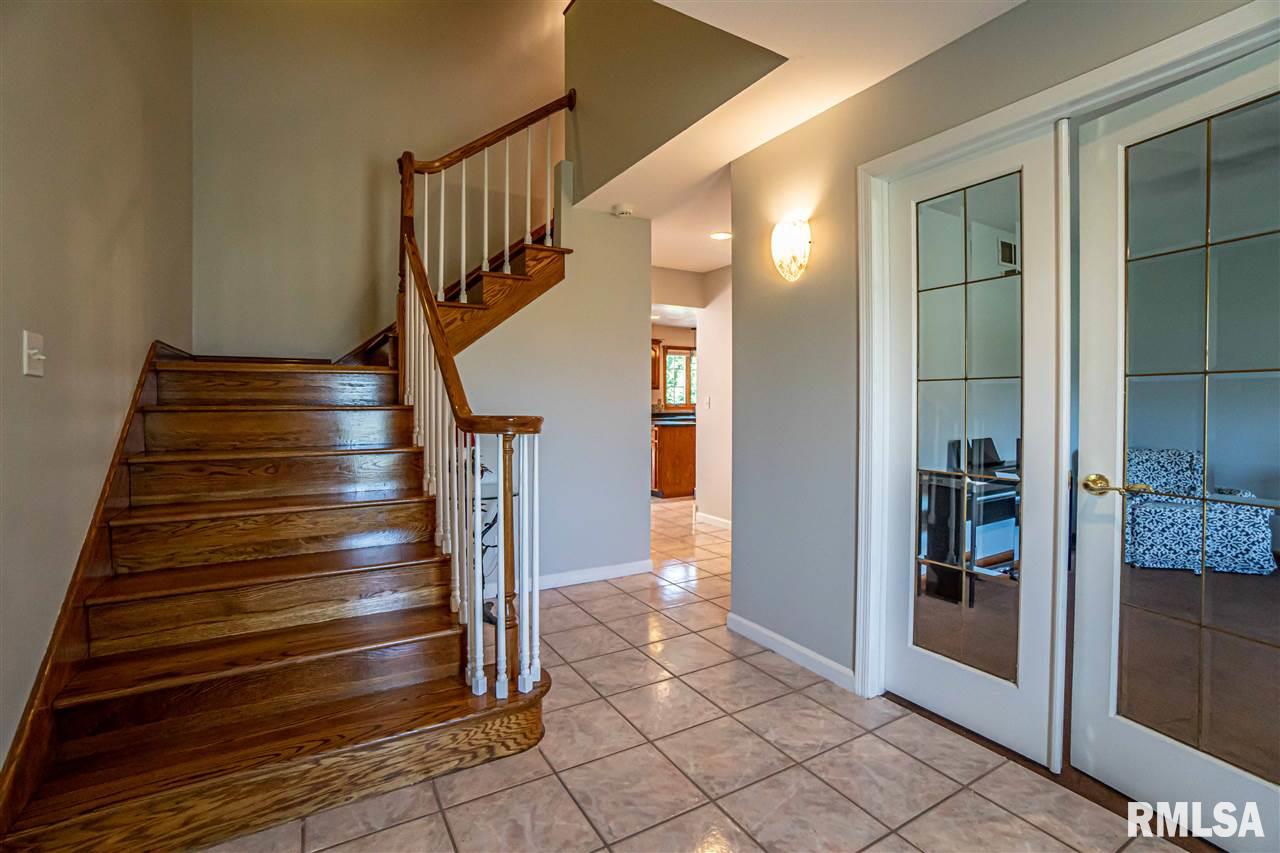5029 South Diamond Point Mapleton, IL 61547 - Photo 4 of 36 Gallery Image 4