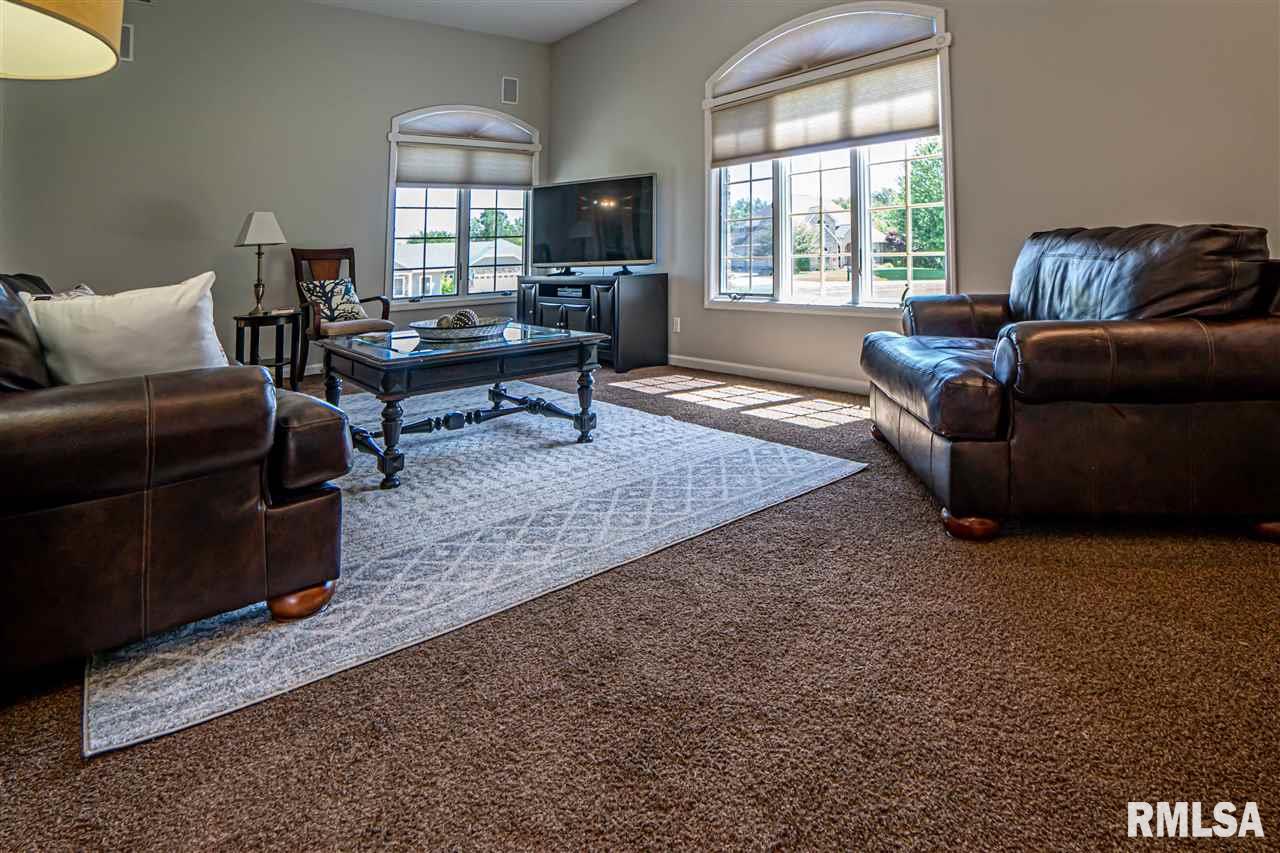 5029 South Diamond Point Mapleton, IL 61547 - Photo 6 of 36 Gallery Image 6