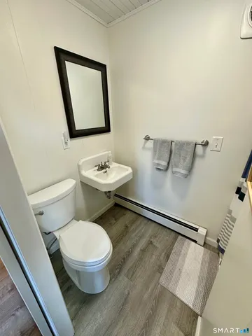 $895,000 | 36 Attawan Road, East Lyme, CT 06357