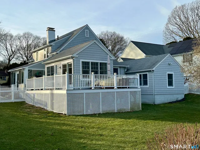 $895,000 | 36 Attawan Road, East Lyme, CT 06357