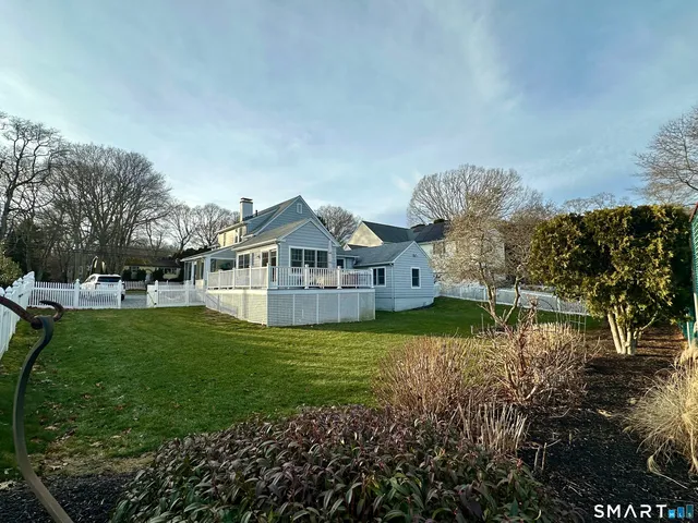 $895,000 | 36 Attawan Road, East Lyme, CT 06357